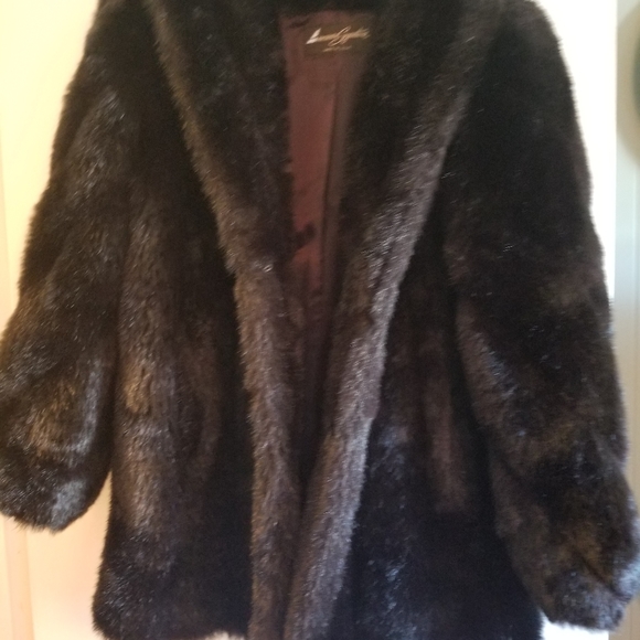 American Signature faux mink coat - Picture 5 of 5